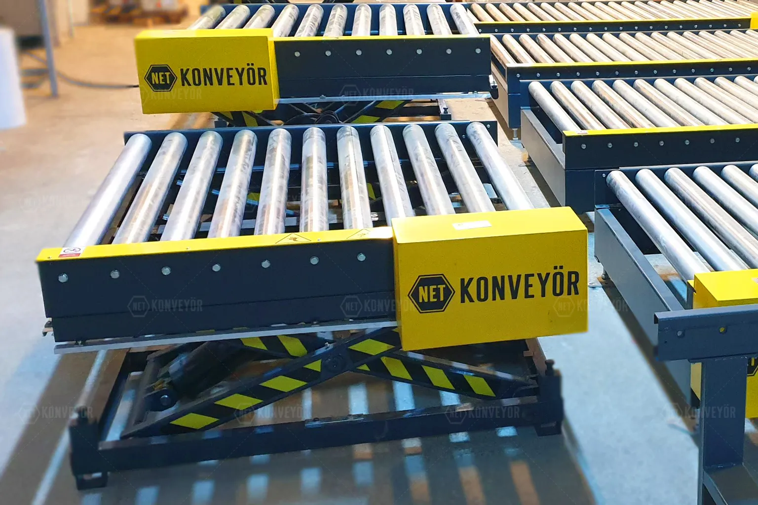 Pallet Lifting Conveyors